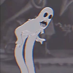 Meet your Posher, Annissa